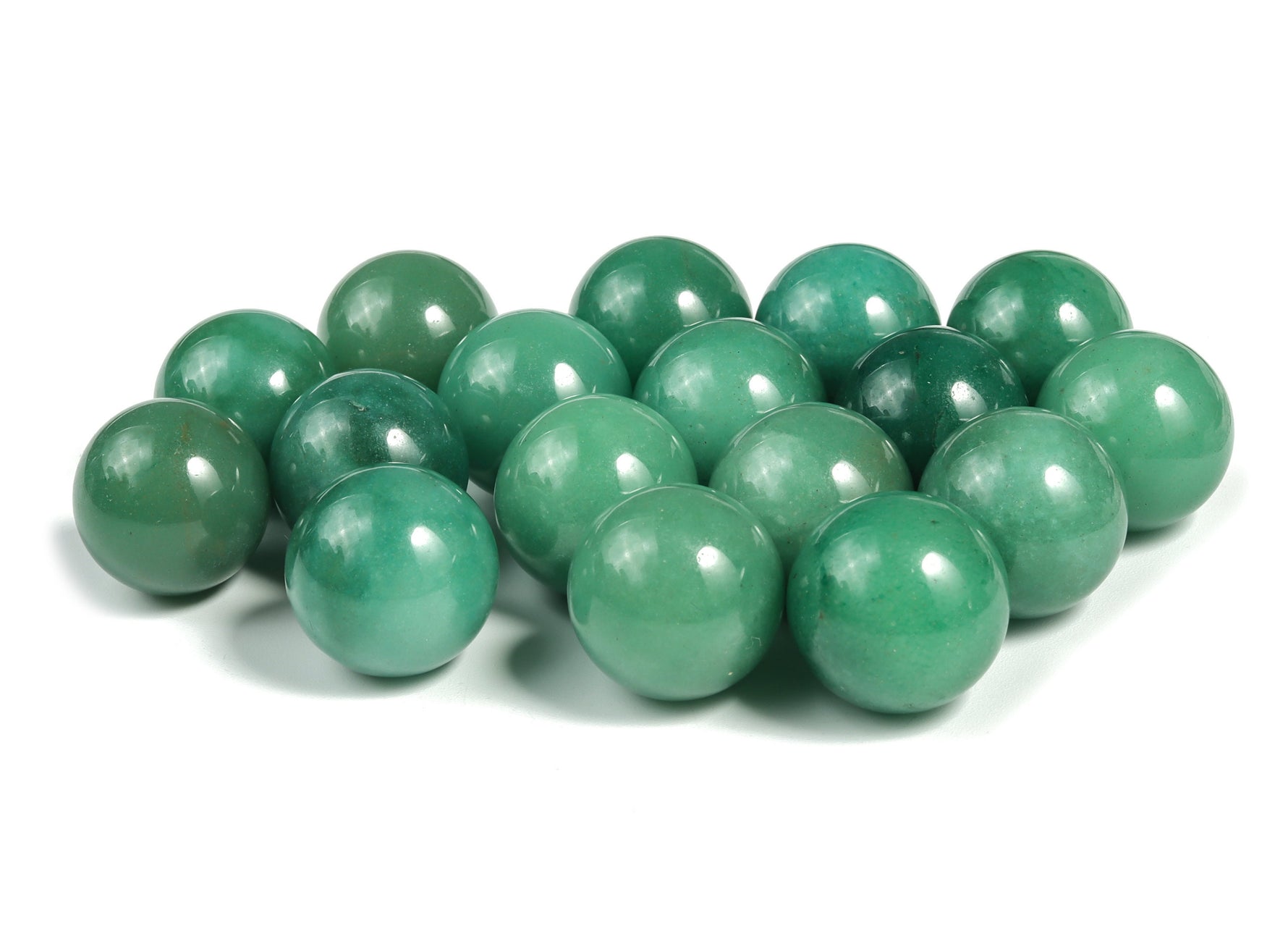 20mm Aventurine gemstone sphere, crystal ball with vibrant green color, natural stone polished for decorative or spiritual use.