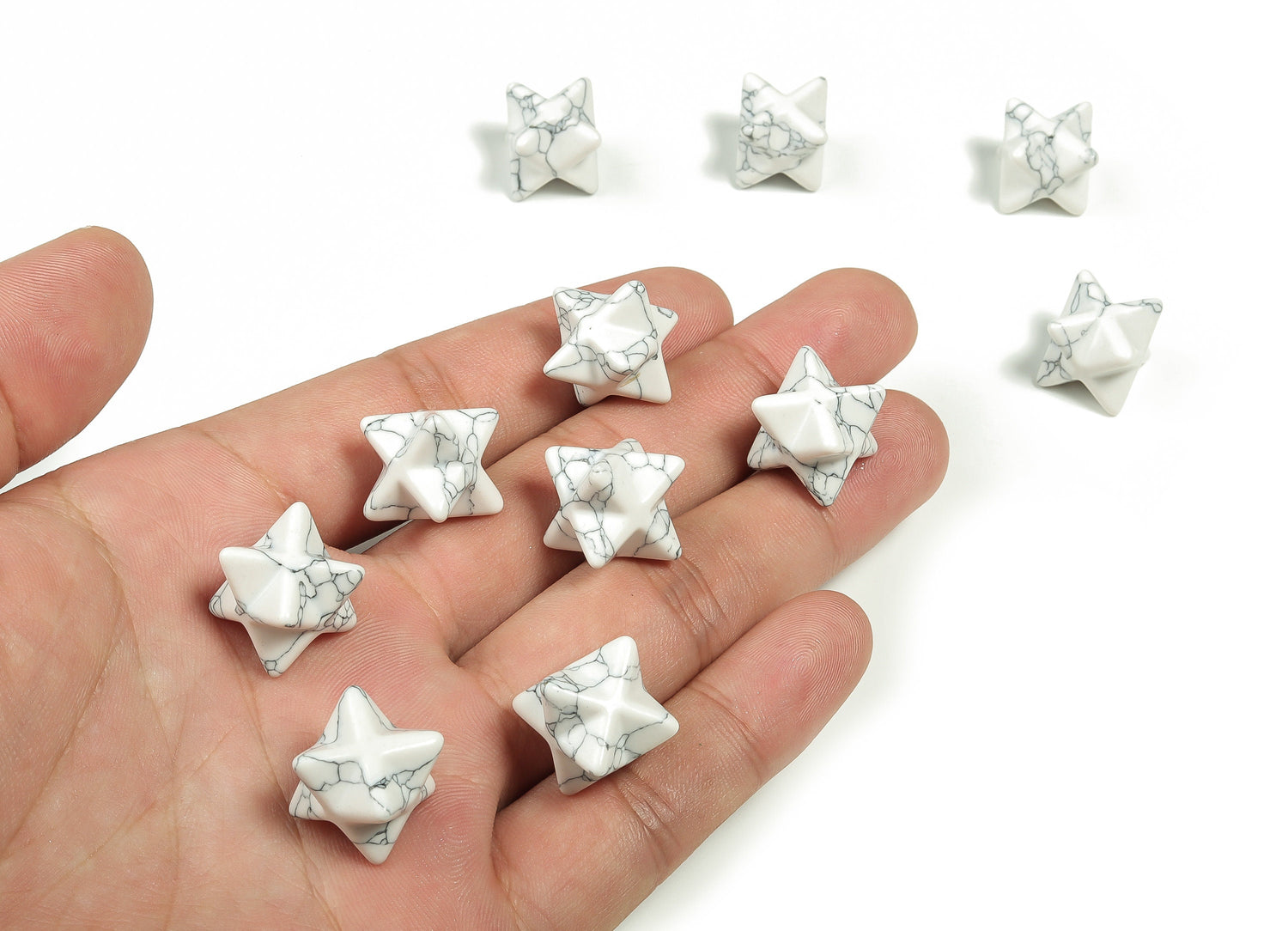 Howlite Merkaba - Cristal Merkaba Étoile - Pierre de chakra sacrée pour la guérison énergétique - Cristal étoile 1,3 cm ME1005