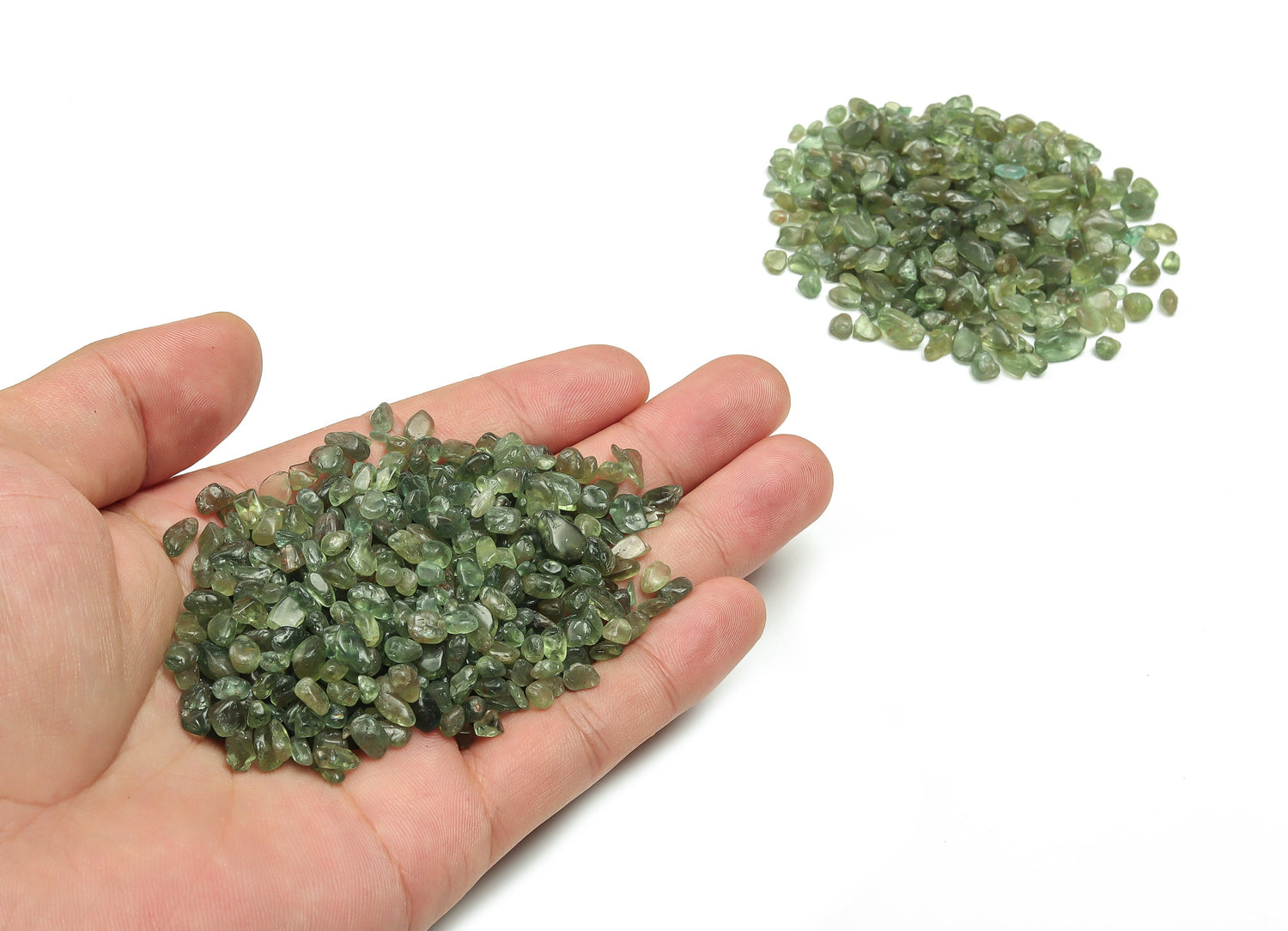 Éclats d'apatite verte ?€? Éclats de pierres précieuses ?€? Éclats de cristal semi-polis - Cristal en vrac - 2-6 mm - CP1068