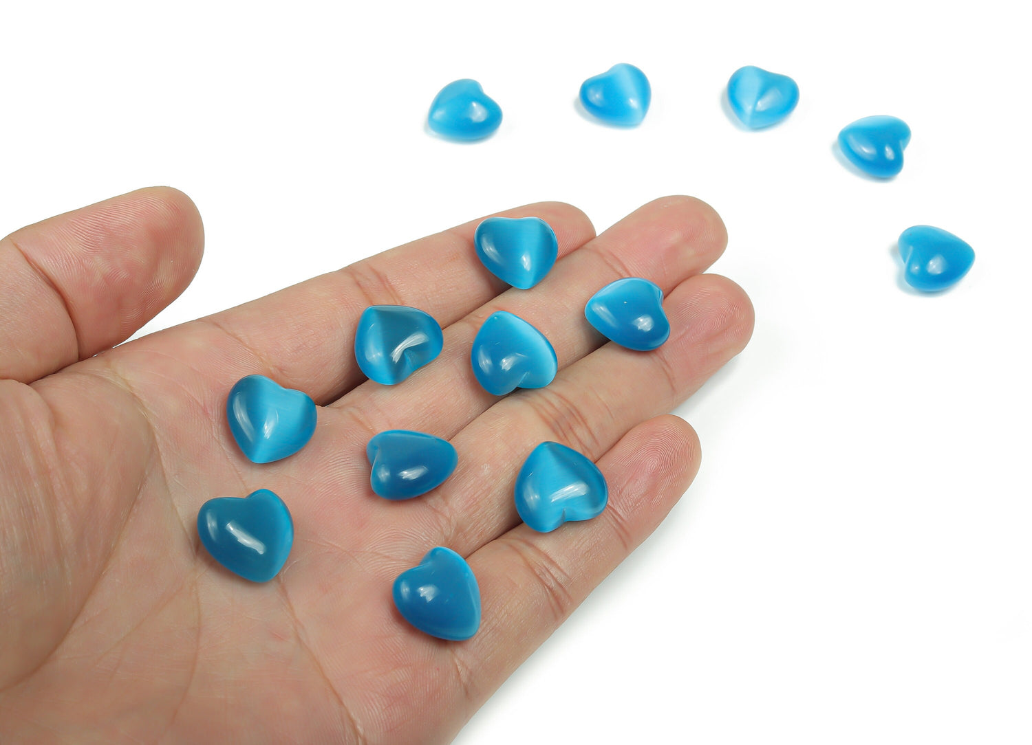 Piedra preciosa de corazón ojo de gato azul - En forma de corazón abombado - 15x15x9mm - HE1027