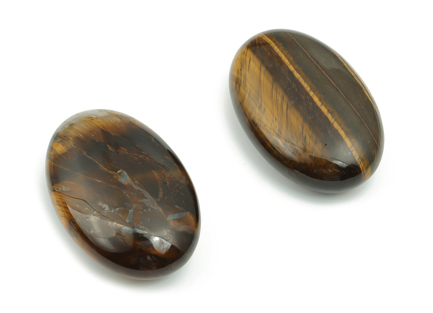 Tiger Eye palm gemstone spa stone, 60x40mm, smooth polished natural stone for relaxation and massage therapy.