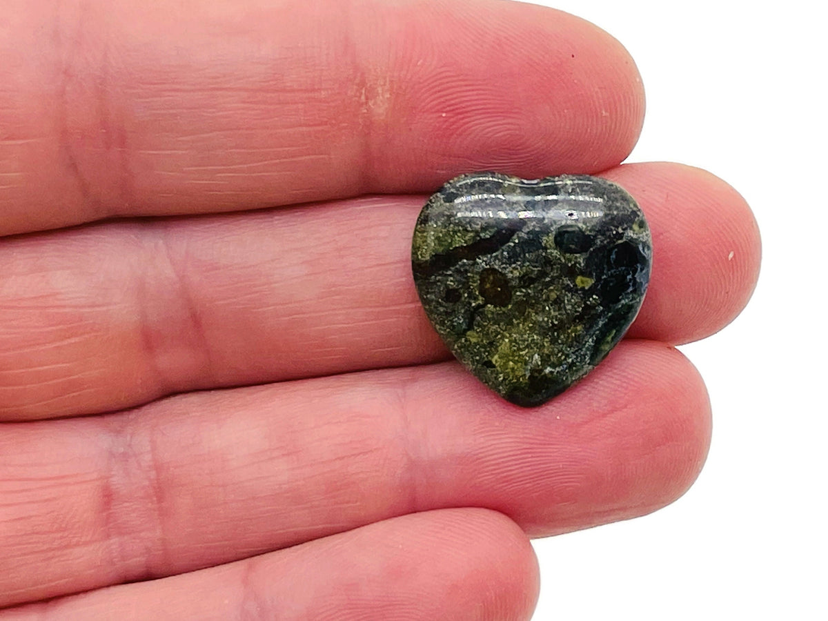 Dragon Blood Jasper heart-shaped gemstone, 20x20x6mm, with rich red and brown hues, from GemstoneGO.