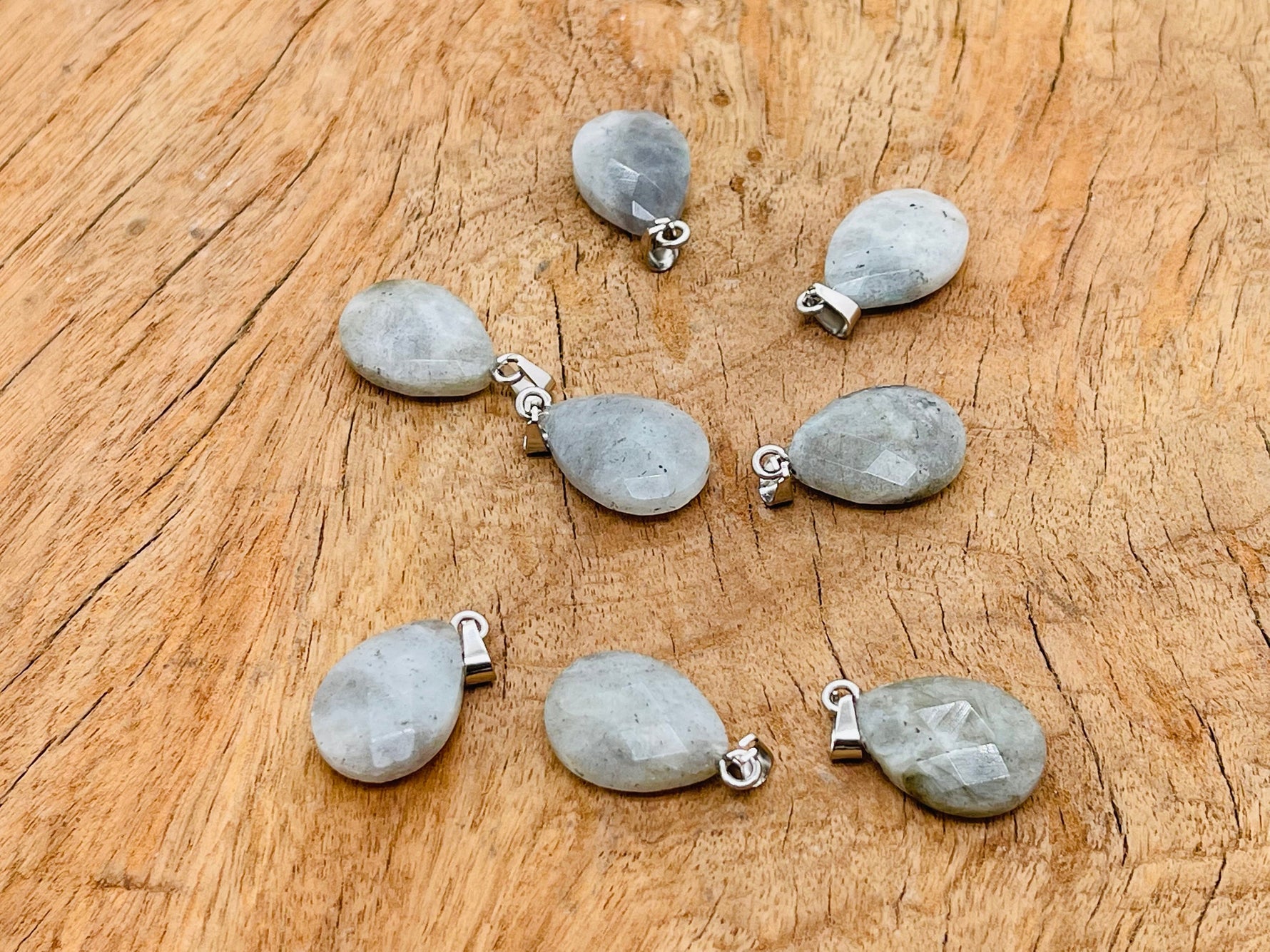Labradorite crystal pendant, 20mm, gemstone jewelry making supplies, polished natural stone with iridescent flash.