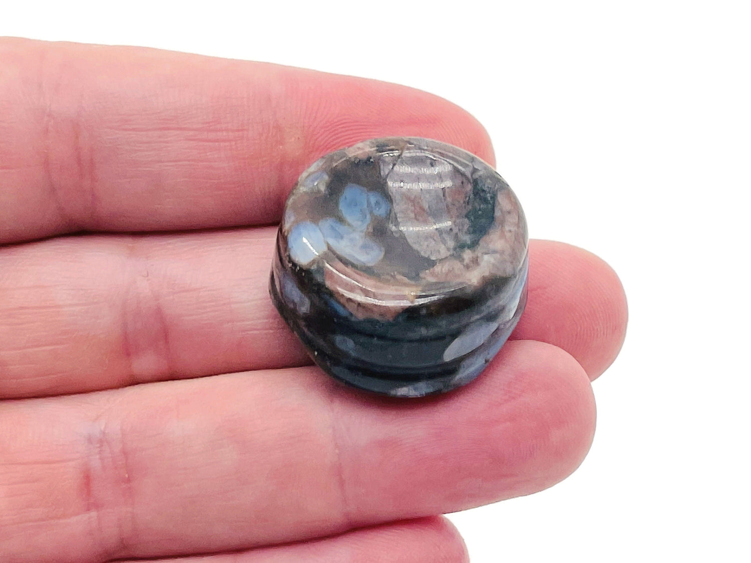 Que Sera Crystal Sphere Stand - Carved Gemstone - Blue Liberite - SD1008