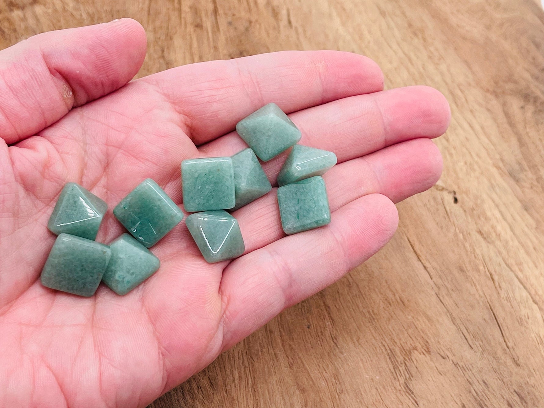 14mm Aventurine pyramid gemstone carving from GemstoneGO, featuring a smooth, polished green quartz pyramid with natural translucence.