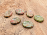 Unakite worry stone from GemstoneGO, 4.5x3.5cm smooth crystal for stress relief and meditation.