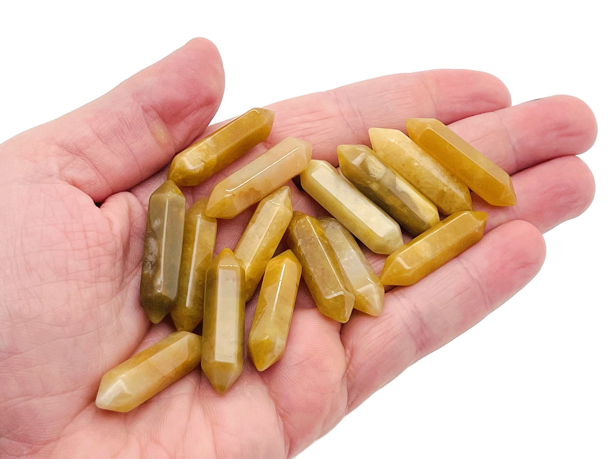 Yellow aventurine terminated carved point gemstone, 33mm, with natural yellow color and polished surface, from GemstoneGO.