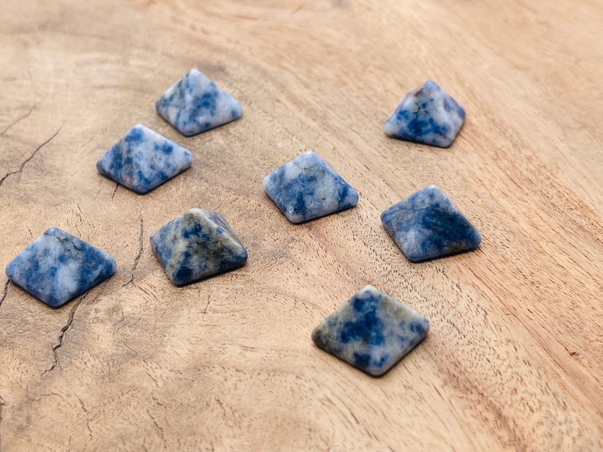 Blue Spot Jasper pyramid gemstone carving, 14mm, with intricate natural patterns, by GemstoneGO.