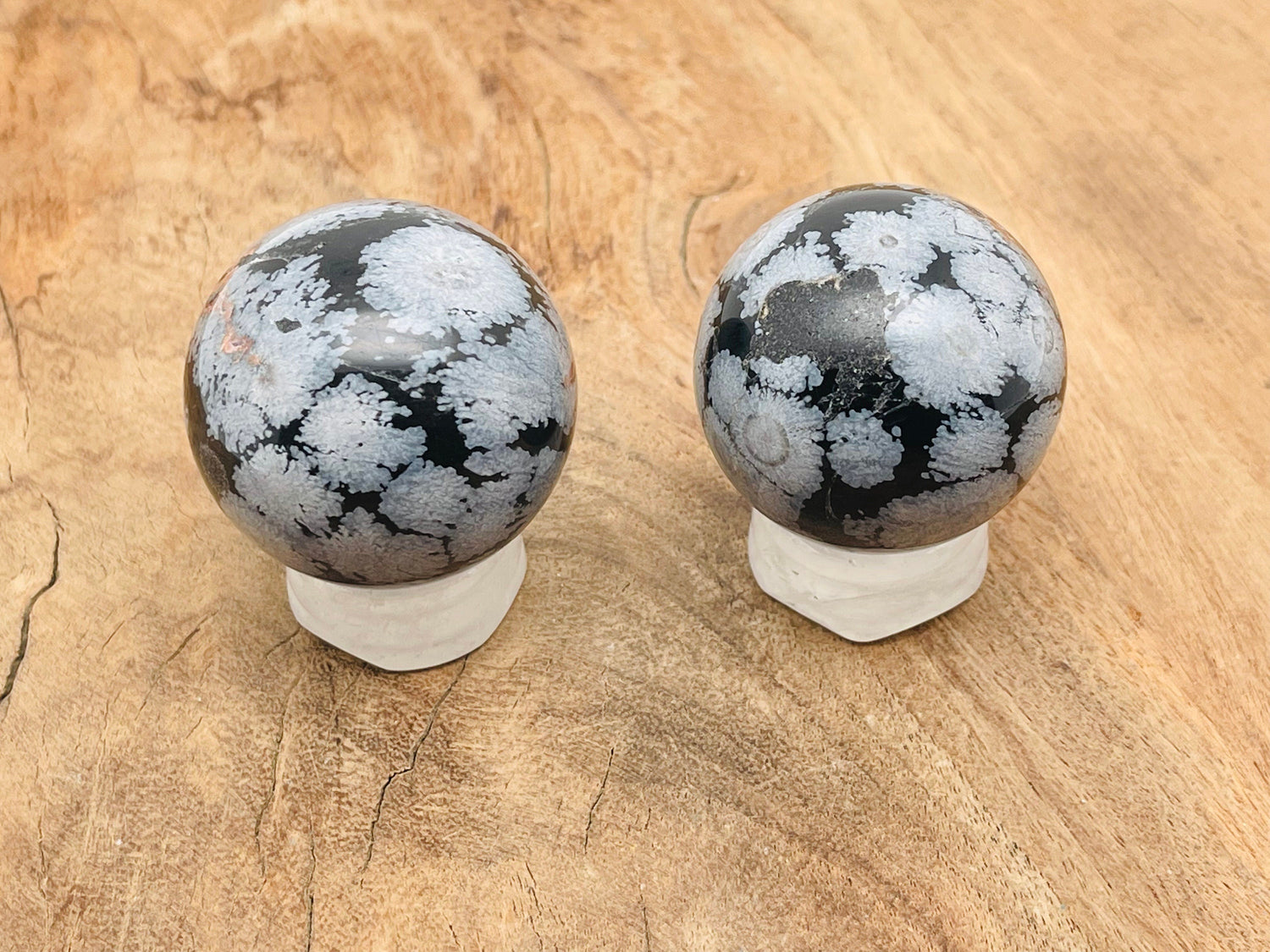 Snowflake Obsidian Sphere Gemstone - Crystal Ball - 40-50mm - BA1023