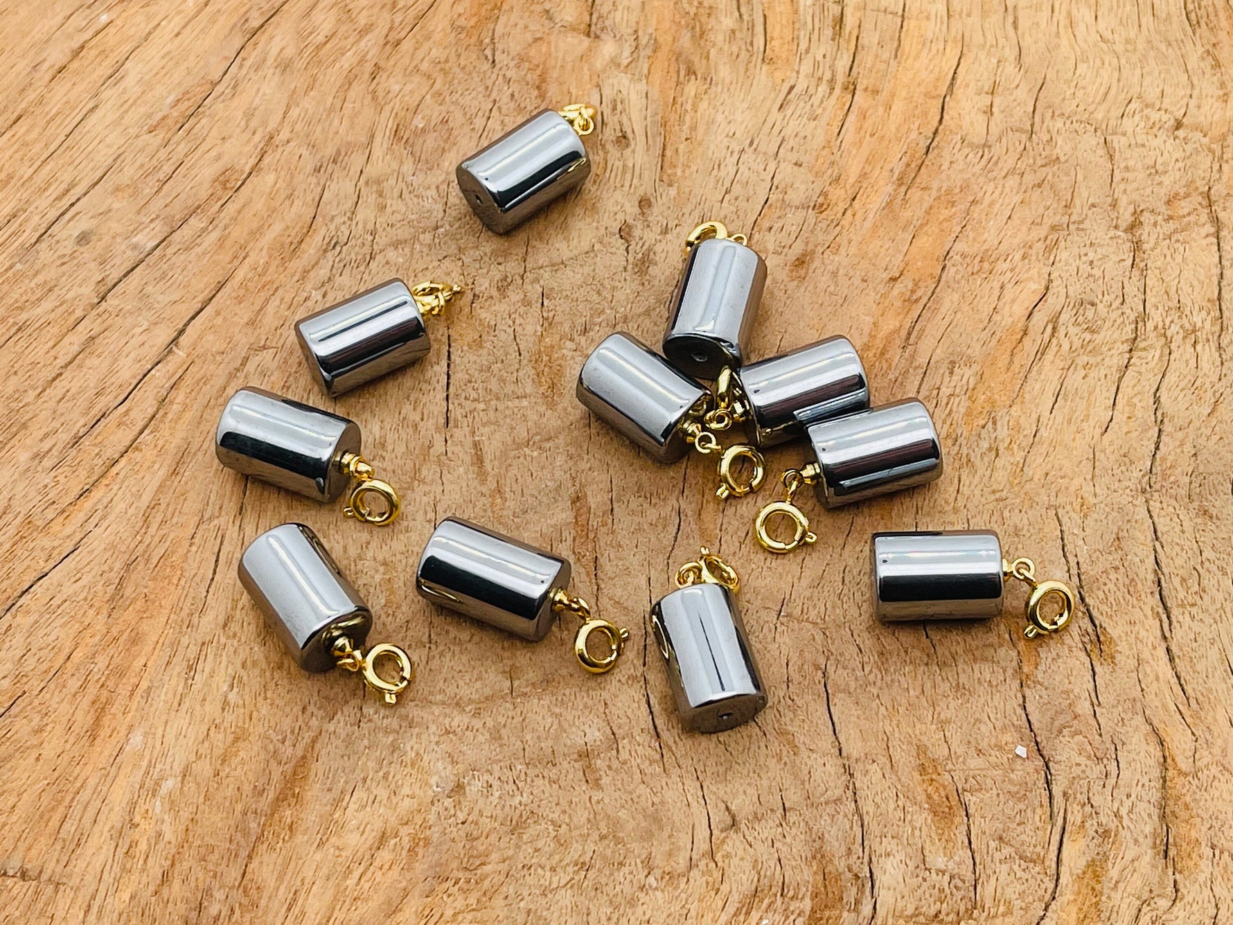 Terahertz crystal pendant from GemstoneGO, showcasing a polished gemstone for jewelry making on a neutral background.