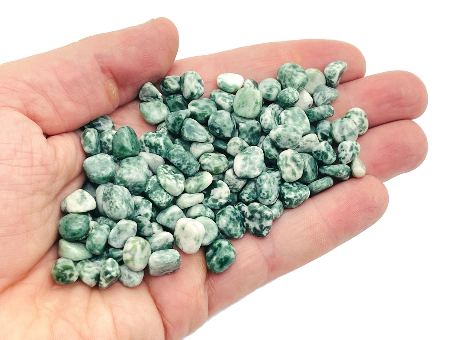 Éclats de jade à point vert ?€? Éclats de pierres précieuses de jade du Qinghai ?€? Éclats de cristal semi-polis - Cristal en vrac - 7-9 mm - CP1235