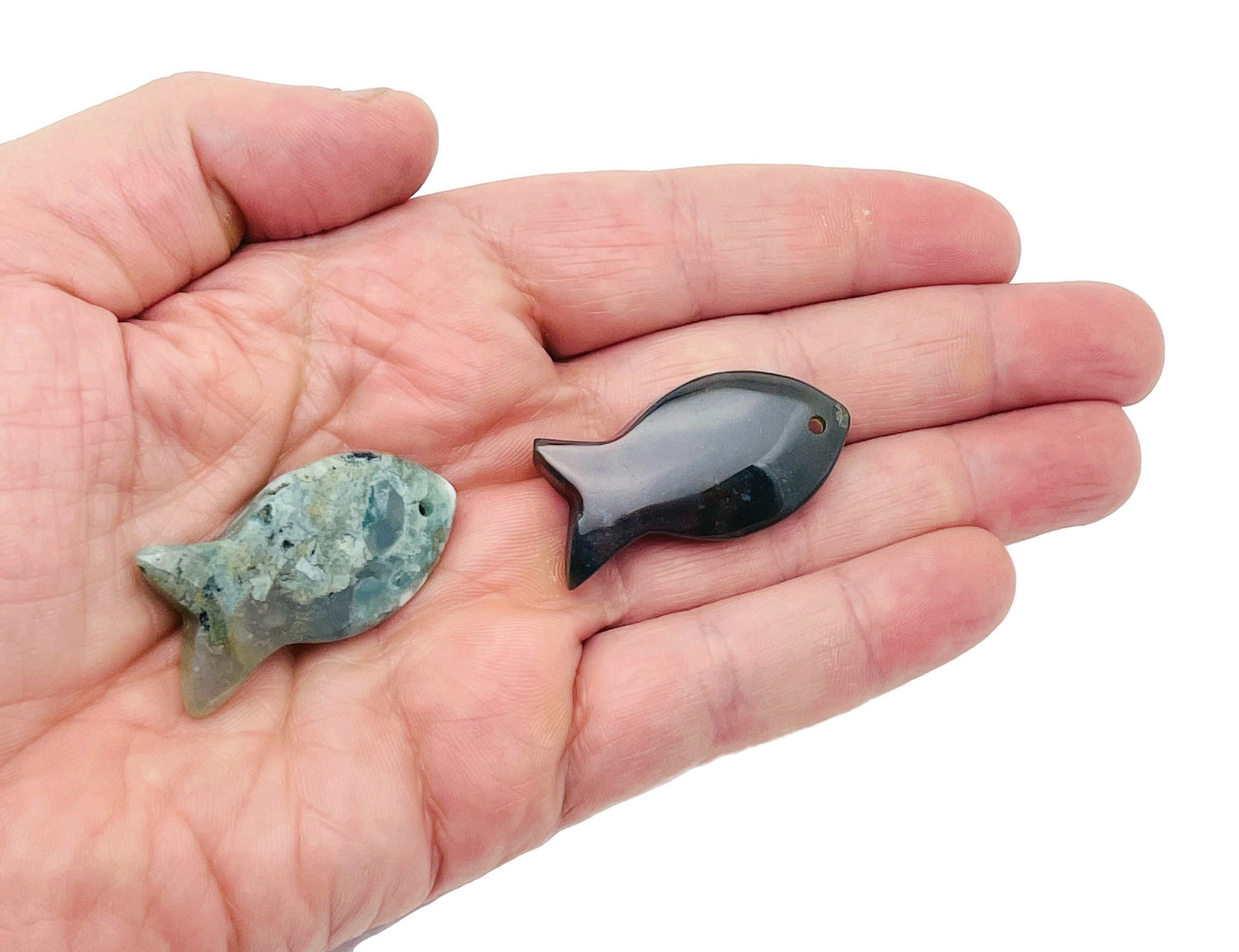 Colgante de Piedra Preciosa de Pez de Ágata Musgosa - Cristal de Agujero del Zodíaco de Piscis - NC1386