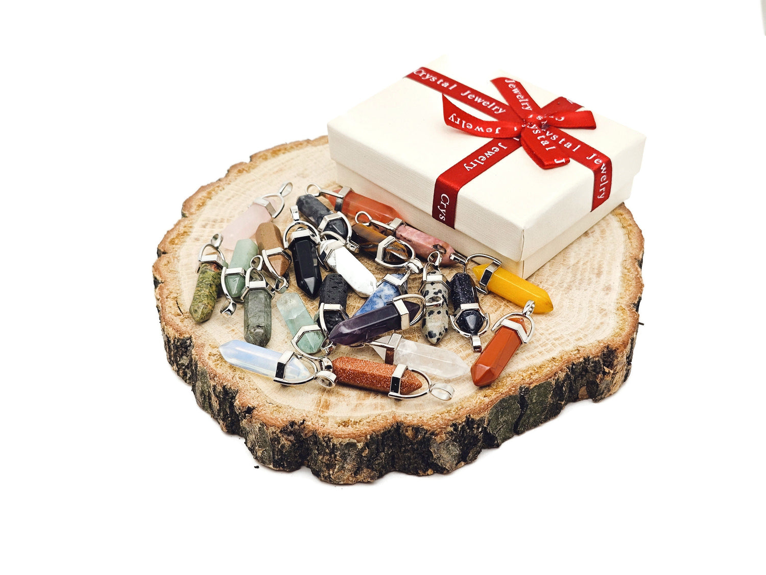 Coffret Cadeau Mystère Cristal - Pendentif Gravure - 10 Pierres Précieuses Aléatoires - Lithothérapie - Cadeau Cristal Idéal - Cristaux Énergétiques - KIT9