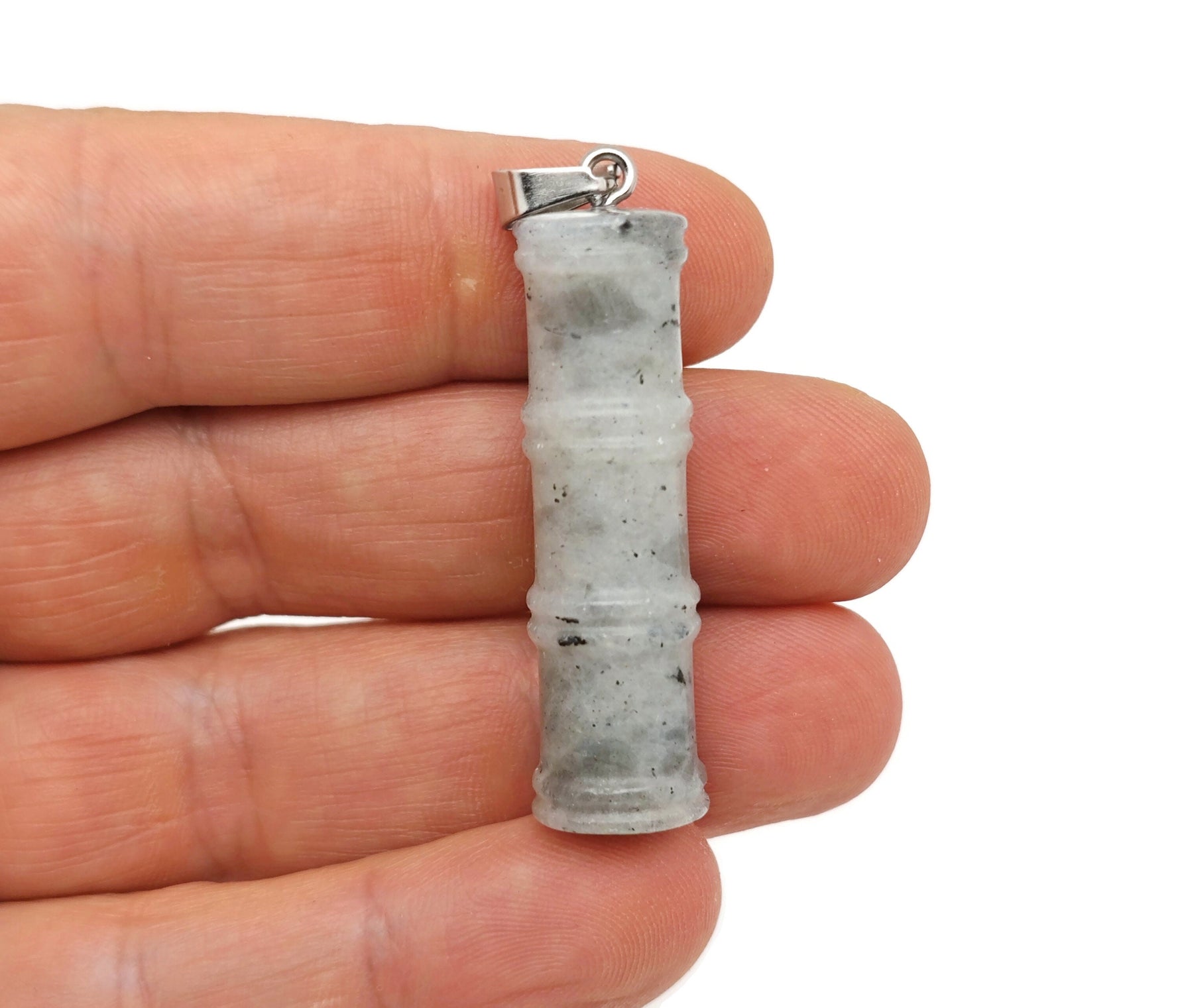 Labradorite bamboo-shaped crystal pendant from GemstoneGO featuring protective gemstone design and natural labradorite hues.