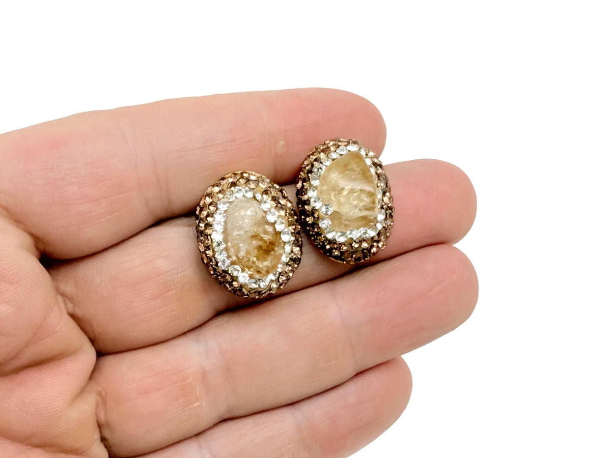 Citrine crystal jewelry set with necklace and earrings featuring vibrant yellow gemstones from GemstoneGO.