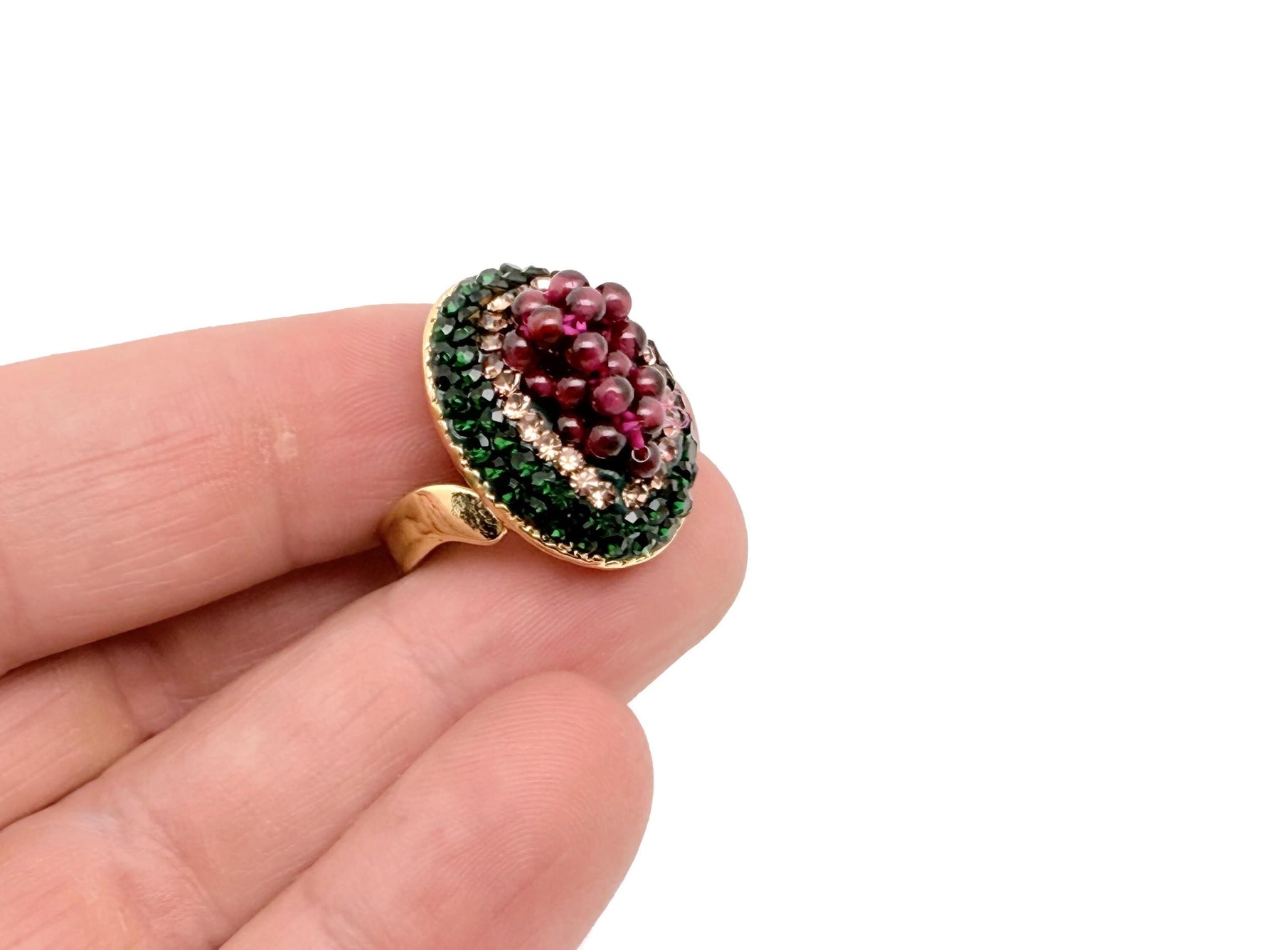 Garnet Grape jewelry set by GemstoneGO featuring a necklace and earrings with grape-shaped garnet crystals and silver accents.