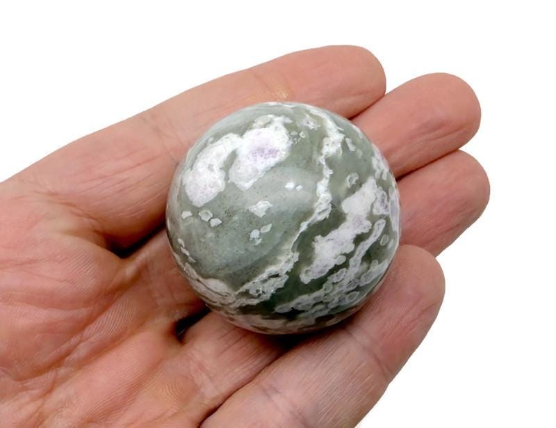 Esfera de piedra preciosa de jade de la paz - Bola de cristal - 40-50 mm - BA1068