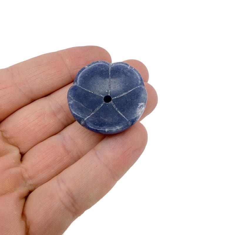 Crystal carving flower-shaped incense holder by GemstoneGO, designed for cleansing and relaxation, with intricate gemstone details.