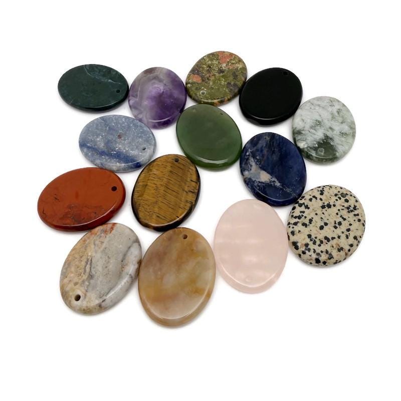 Healing worry crystal pendant made of natural stone, featuring a mixed gemstone design by GemstoneGO.