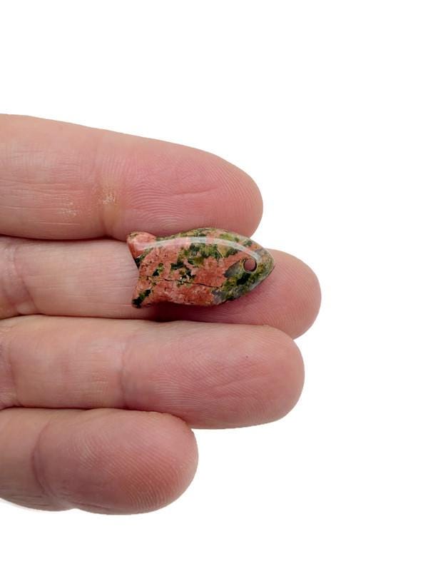Unakite fish-shaped crystal pendant featuring a healing stone design for jewelry, showcasing vibrant green and pink hues.
