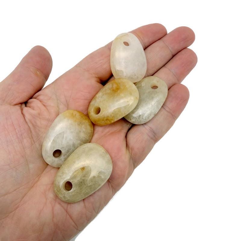 Yellow Jade Oval Crystal Pendant - Natural Stone Jewelry Making Bead - NC1902